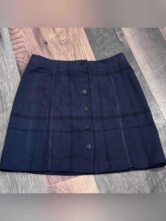 LOFT Dresses & Skirts - LOFT Blue and Black Plaid Button-Down Skirt in size 6 classic design!